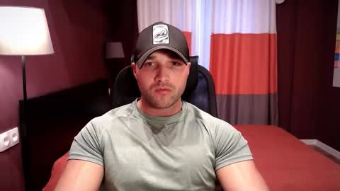 Snapshot of rikadler chatting on October 4, 10:02 am rikadler online show from October 4, 10:02 am