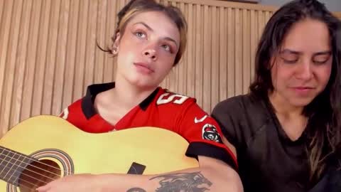 Snapshot of riley_colors chatting on March 21, 8:23 pm Riley online show from March 21, 8:23 pm