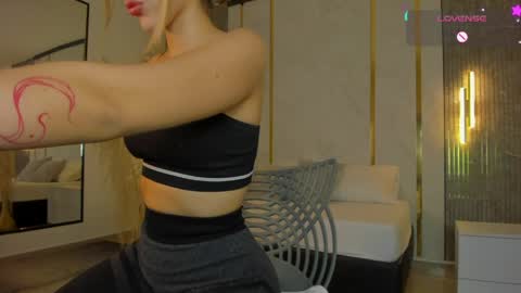 Riley Sierra online show from May 20, 12:55 pm