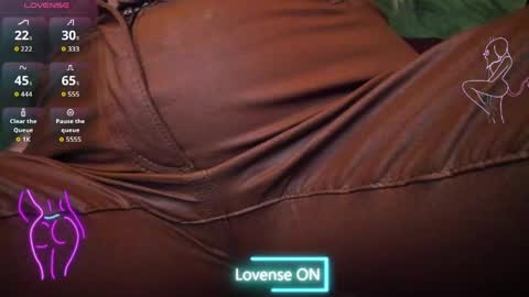 rileylannax online show from May 18, 3:02 am