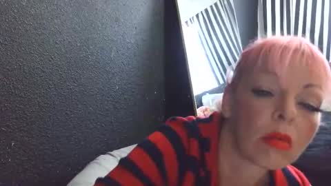 Snapshot of rileyraerhoads chatting on September 30, 7:19 pm rileyraerhoads online show from September 30, 7:19 pm