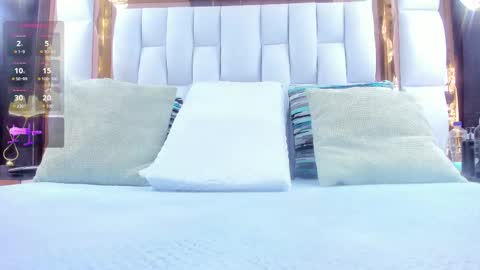 Riley online show from December 17, 11:38 am