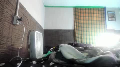 Snapshot of rimetime816 chatting on February 17, 11:20 pm rimetime816 online show from February 17, 11:20 pm