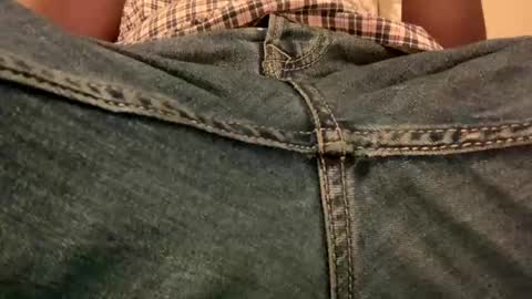 Snapshot of rimzari136 chatting on February 8, 2:26 am rimzari136 online show from February 8, 2:26 am