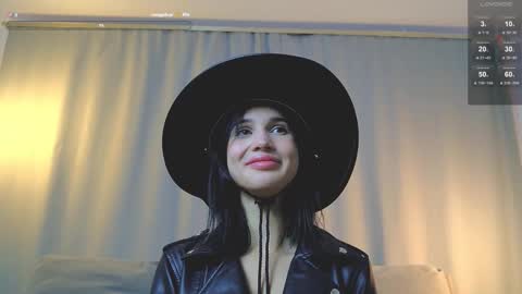 Snapshot of rinacain chatting on October 18, 1:52 am RINA online show from October 18, 1:52 am