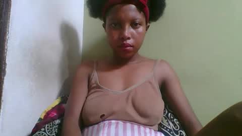 rinah654271 online show from March 20, 4:01 pm