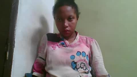 rinah654271 online show from May 10, 5:23 am