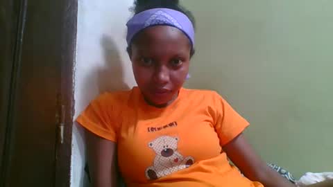 rinah654271 online show from May 14, 2:57 pm