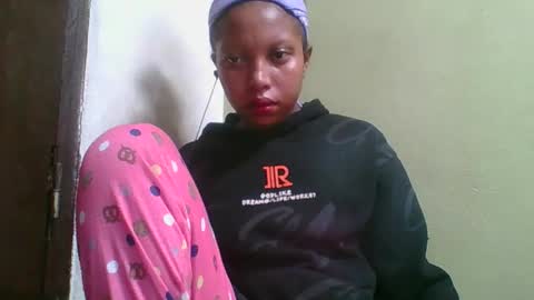 rinah654271 online show from May 16, 5:48 am