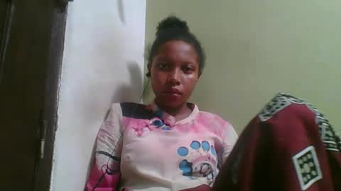 rinah654271 online show from May 18, 4:24 pm