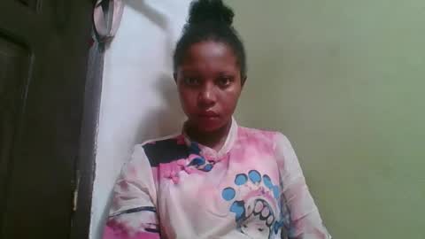 rinah654271 online show from May 19, 2:51 am
