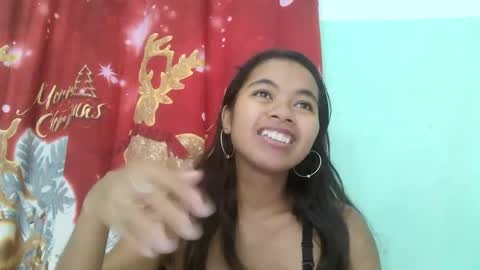 Snapshot of rinah856024 chatting on February 14, 3:58 pm rinah856024 online show from February 14, 3:58 pm