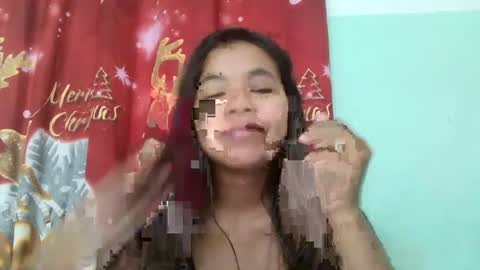 Snapshot of rinah856024 chatting on February 15, 7:27 am rinah856024 online show from February 15, 7:27 am