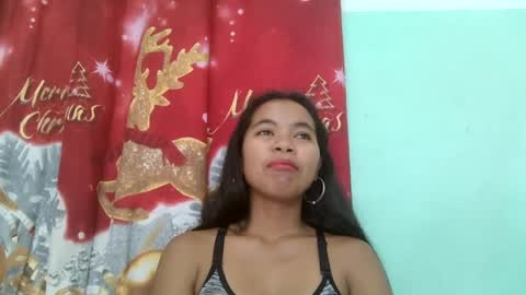 Snapshot of rinah856024 chatting on February 16, 6:43 am rinah856024 online show from February 16, 6:43 am