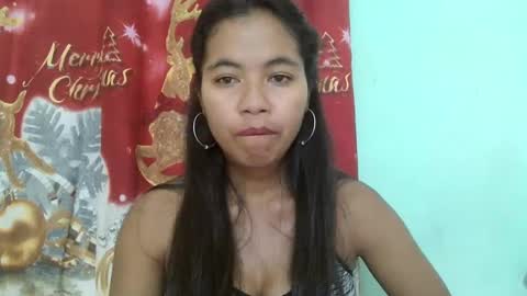 Snapshot of rinah856024 chatting on February 17, 5:10 pm rinah856024 online show from February 17, 5:10 pm