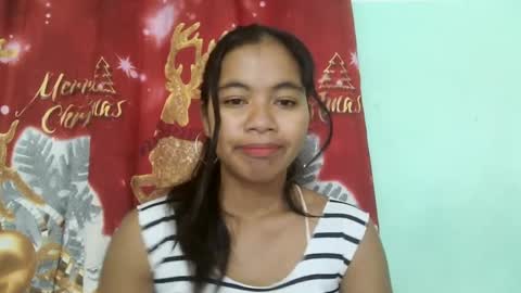 Snapshot of rinah856024 chatting on February 24, 7:33 am rinah856024 online show from February 24, 7:33 am