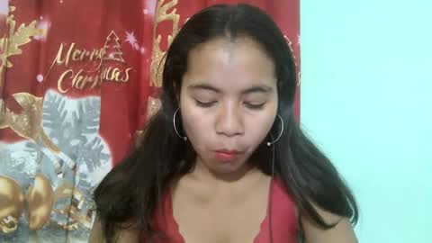 Snapshot of rinah856024 chatting on March 8, 9:17 am rinah856024 online show from March 8, 9:17 am