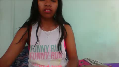 Snapshot of rinah856024 chatting on September 23, 4:37 am rinah856024 online show from September 23, 4:37 am