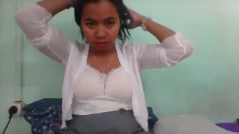 Snapshot of rinah856024 chatting on September 25, 5:33 am rinah856024 online show from September 25, 5:33 am