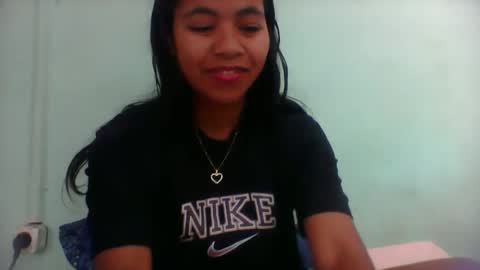 Snapshot of rinah856024 chatting on October 26, 6:19 am rinah856024 online show from October 26, 6:19 am