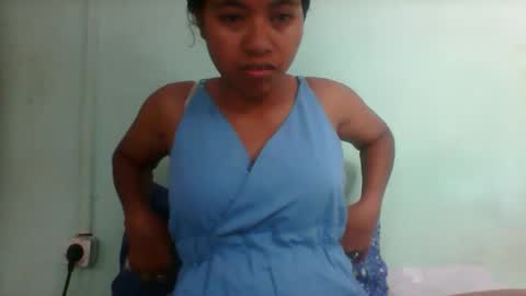 rinah856024 online show from December 16, 8:41 am