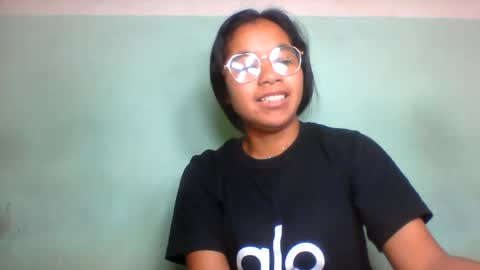Snapshot of rinah856024 chatting on July 4, 6:30 am rinah856024 online show from July 4, 6:30 am