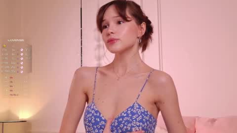 Snapshot of rinassecret chatting on May 18, 7:36 am Rina online show from May 18, 7:36 am