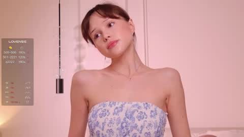 Snapshot of rinassecret chatting on June 5, 8:31 am Rina online show from June 5, 8:31 am