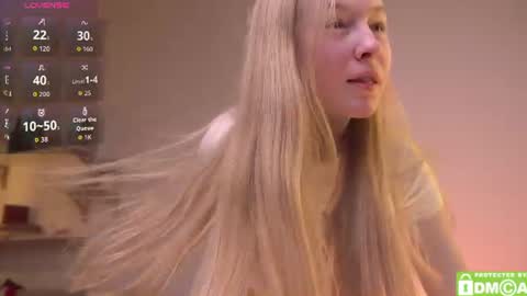My friends call me Vivi or Rina online show from June 18, 5:51 am