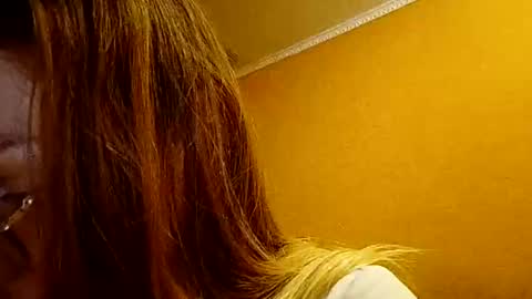 Snapshot of rinettawilss chatting on January 13, 2:28 am RinettaWilss online show from January 13, 2:28 am