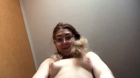 Snapshot of rinettawilss chatting on February 26, 2:03 pm RinettaWilss online show from February 26, 2:03 pm