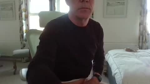 Snapshot of ringomar chatting on November 14, 12:59 pm Rob online show from November 14, 12:59 pm