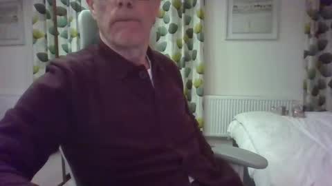 Snapshot of ringomar chatting on November 30, 6:23 pm Rob online show from November 30, 6:23 pm