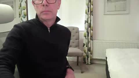 Snapshot of ringomar chatting on February 25, 10:58 am Rob online show from February 25, 10:58 am