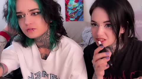   DianaBrite            fansl y online show from May 8, 1:38 pm