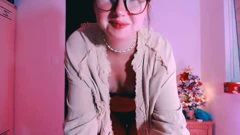 Snapshot of riri_rich chatting on December 19, 1:40 pm Rita online show from December 19, 1:40 pm