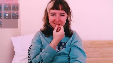 Snapshot of riri_rich chatting on January 19, 4:05 am Rita online show from January 19, 4:05 am