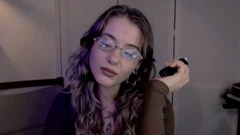 Snapshot of risha_laass chatting on December 5, 4:12 pm risha_laass online show from December 5, 4:12 pm