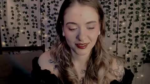 Snapshot of risha_laass chatting on February 2, 7:04 pm risha_laass online show from February 2, 7:04 pm