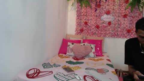 Snapshot of risitos_de_oro_ chatting on September 18, 6:04 am Risitos De Oro online show from September 18, 6:04 am