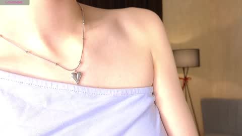 Snapshot of riskyteasse chatting on January 9, 11:03 am Agnes online show from January 9, 11:03 am