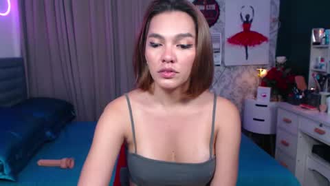 Snapshot of risque_asiancassandra chatting on March 2, 6:05 am Miss Cassie online show from March 2, 6:05 am
