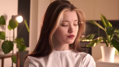 Akemi online show from February 24, 3:32 pm