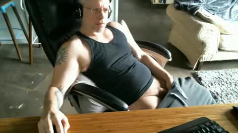 Julian online show from January 19, 5:49 pm