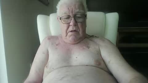 riversdave122 online show from May 15, 5:53 pm