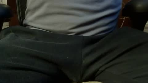 Snapshot of riverskarltc chatting on December 18, 5:08 pm RiverskarlTC online show from December 18, 5:08 pm