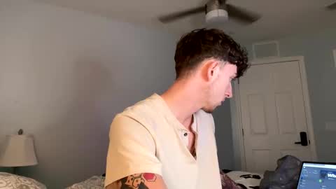 Snapshot of rizzemfit1 chatting on February 23, 1:36 am rizzemfit1 online show from February 23, 1:36 am