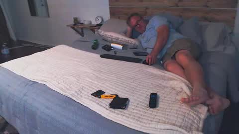 Snapshot of rjkelly6892 chatting on April 20, 3:42 am rjkelly6892 online show from April 20, 3:42 am