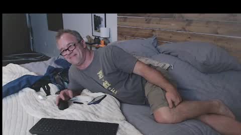 Snapshot of rjkelly6892 chatting on May 21, 1:34 am rjkelly6892 online show from May 21, 1:34 am