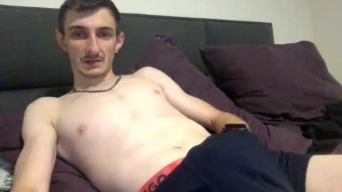 Snapshot of rmarcu chatting on March 28, 11:37 pm rmarcu online show from March 28, 11:37 pm